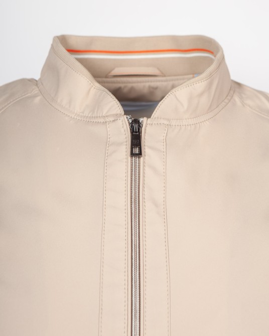 Blouson imperméable grande taille beige