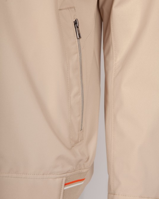 Blouson imperméable grande taille beige