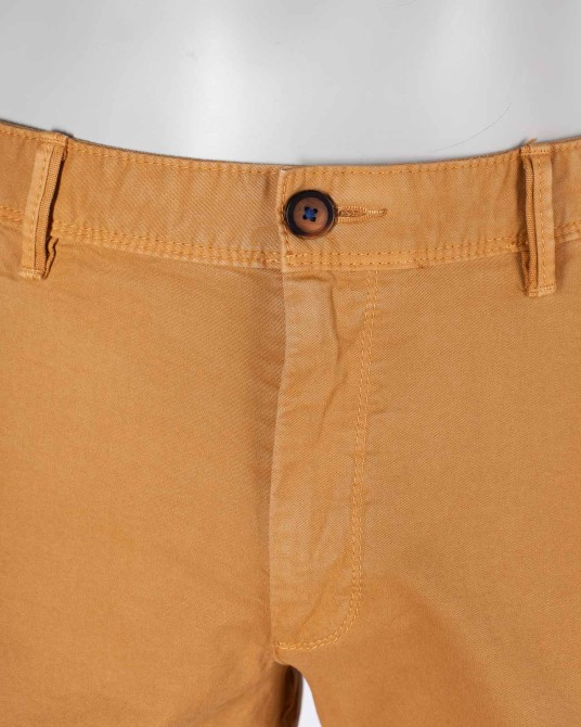 Short chino grande taille camel