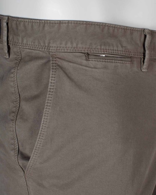 Short chino grande taille vert olive