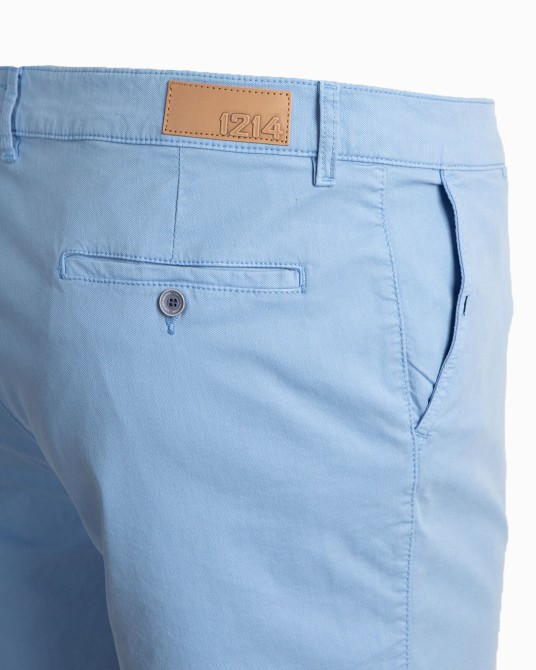 Short chino tencel grande taille bleu ciel