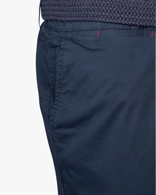 Short chino grande taille avec ceinture bleu marine