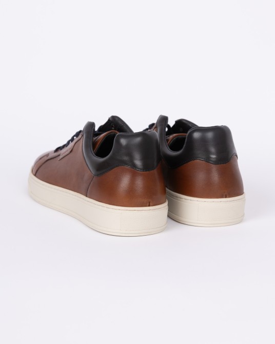 Sneakers en cuir grande taille cognac