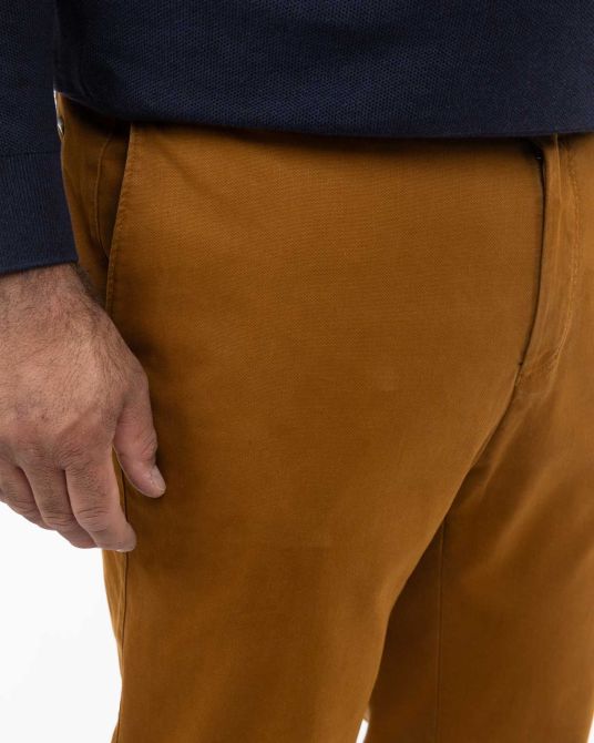 Pantalon chino structuré grande taille marron