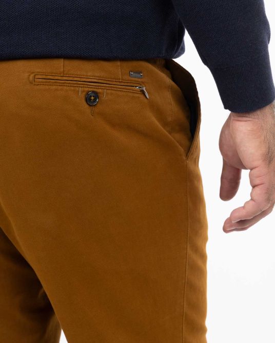 Pantalon chino structuré grande taille marron