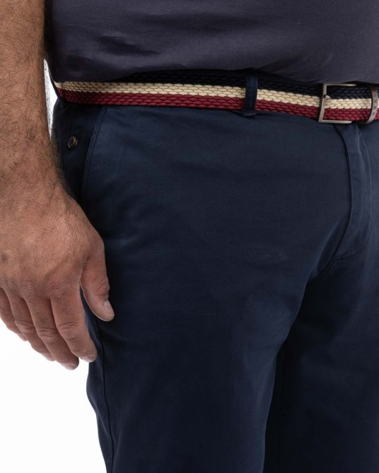 Pantalon chino grande taille avec ceinture bleu marine