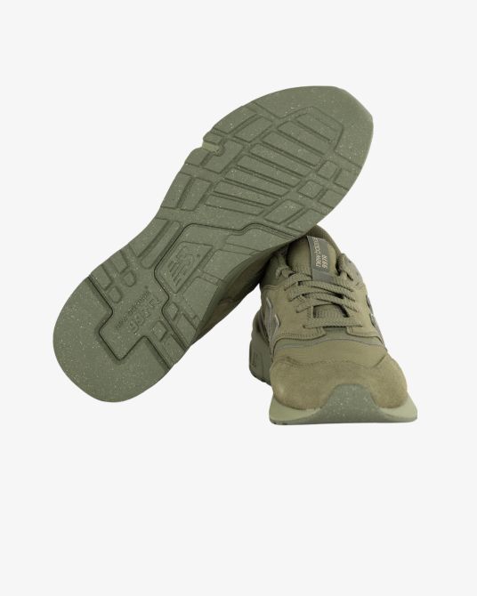 Sneakers 997R suede grande taille vert kaki