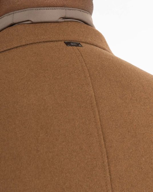 Manteau avec plastron amovible grande taille camel