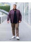 Look de mi-saison avec une veste bomber